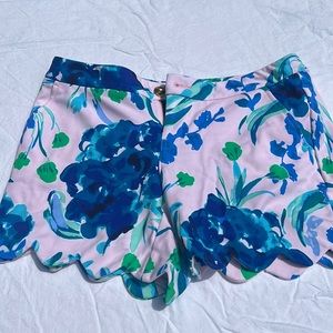NWOT lily size 4 Callahan shorts